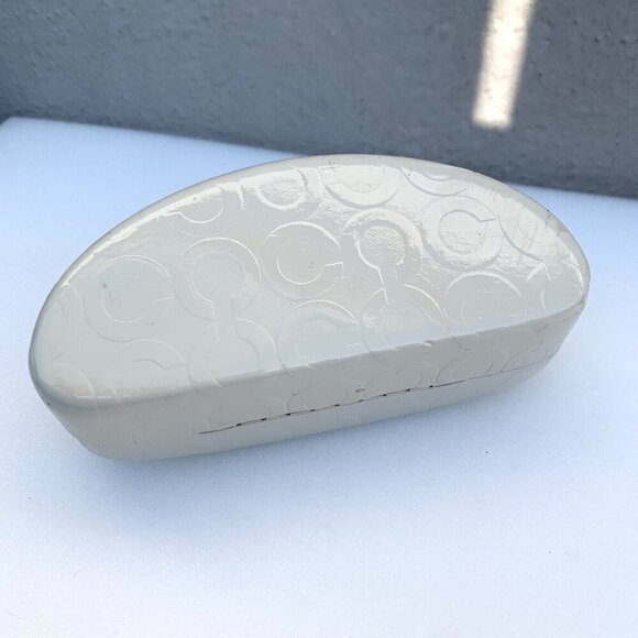 Coach White Leather Signature Logo Clamshell Eyeglass Case With Brown Interior - Picture 4 of 4